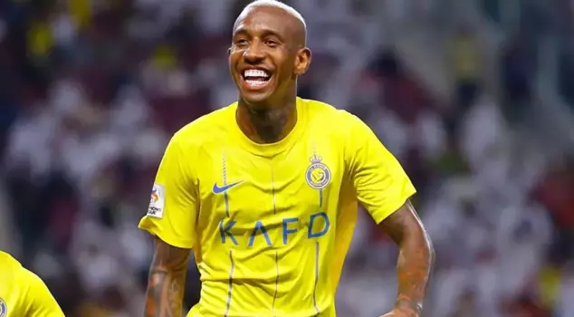 Anderson Talisca is signing with Fenerbahçe.