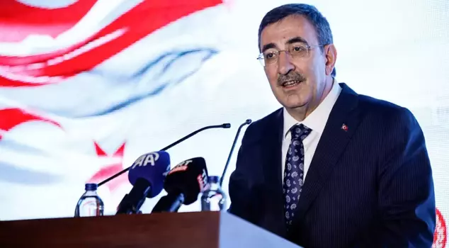 The Vice President Yılmaz spoke confidently about inflation: 