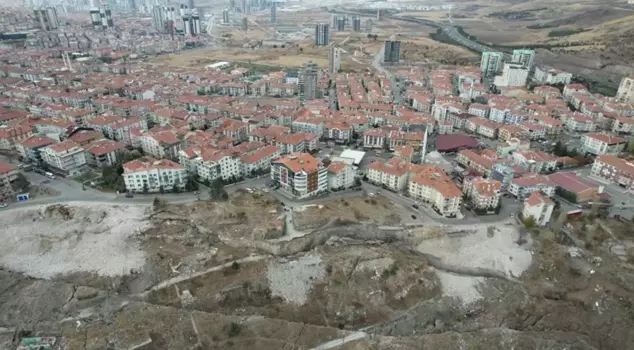 The landslide risk in Ankara is frightening the local residents.