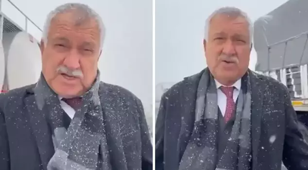 Zeydan Karalar got stuck on the road due to snowfall while heading to Anıtkabir.