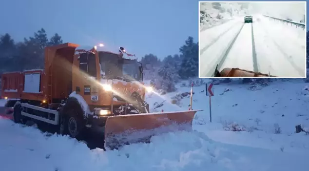 The snow has obstructed transportation on the highways connecting Konya to four other cities.