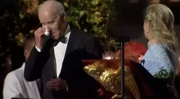 Joe Biden couldn't hold back his tears at the farewell dinner in the White House.