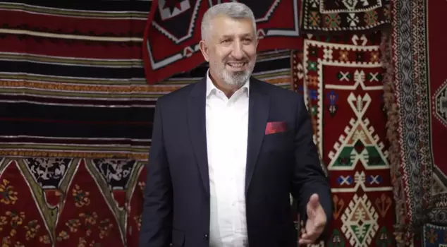 The CHP mayor of Karkamış, Mustafa Güzel, announced that he will be joining the AK Party.