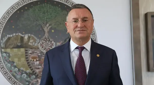 Former Hatay Mayor Lütfü Savaş has been expelled from the CHP.