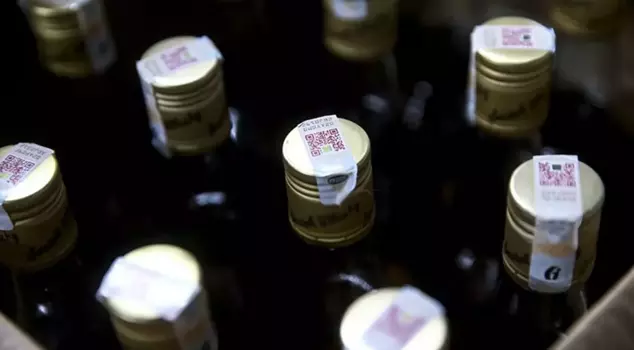 The number of people who died from counterfeit alcohol in Istanbul has risen to 37.