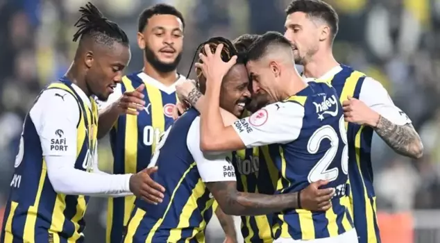 Lincoln Henrique is returning to Fenerbahçe.