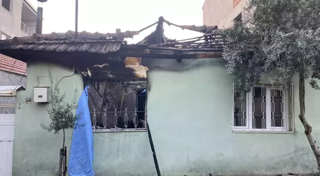 In a house fire in Manisa, an elderly couple tragically lost their lives.