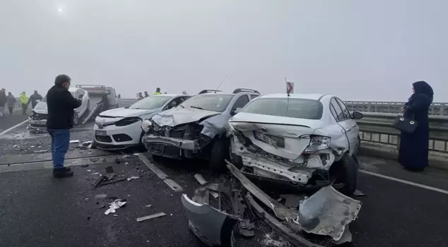 In Diyarbakır, 13 vehicles collided with each other! There are many injured.