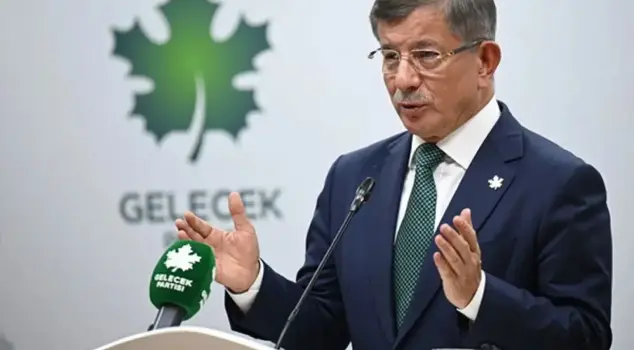 Davutoğlu responds to the question about praying at the 'Umayyad Mosque'.