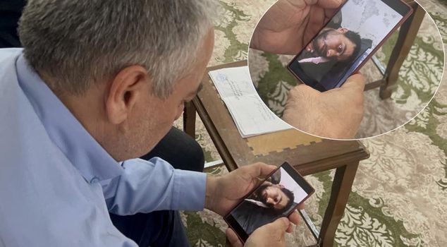 Öldü sanıyordu, 11 yıl sonra izlediği görüntüyle umutlandı: Videodaki benim oğlum

كان يعتقد أنه مات، لكنه أمل بعد 11 عامًا عندما شاهد الفيديو: 