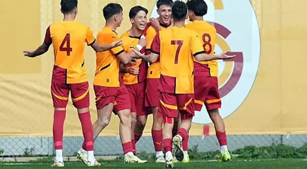 In the eternal rivalry, the historical score: Galatasaray defeated Fenerbahçe 8-1.