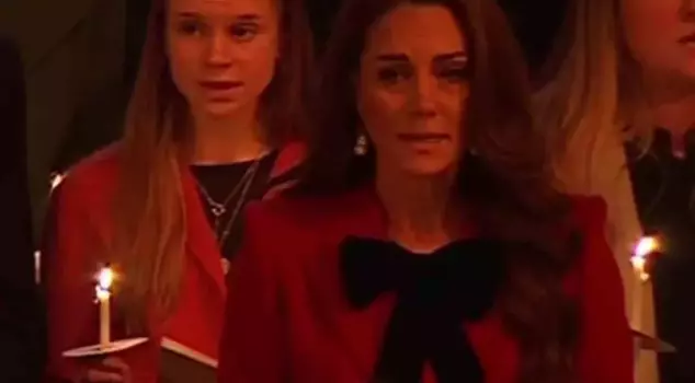 Kate Middleton, who is undergoing cancer treatment, experienced emotional moments at the Christmas event.