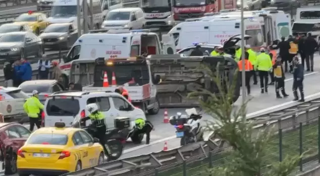 A student bus overturned on the TEM highway.