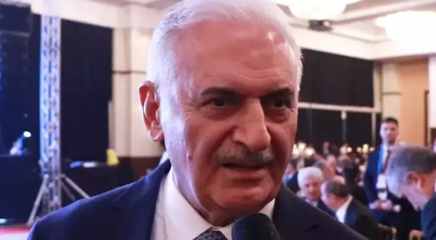 Former Prime Minister Binali Yıldırım praises the CHP mayor.