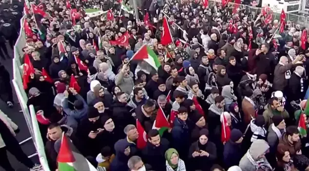 The first images from the pro-Palestine march attended by thousands of people.