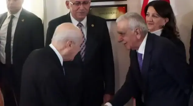 The meeting between the DEM Party delegation and Bahçeli has begun.