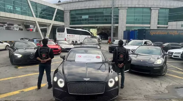 In a customs operation, 50 luxury vehicles were seized.