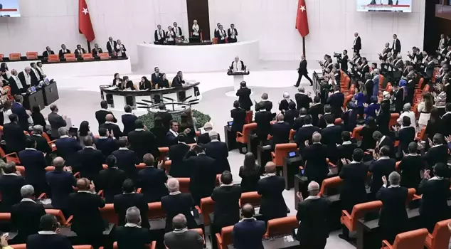 After Kürşad Zorlu's resignation, the distribution of seats in the Parliament changed.