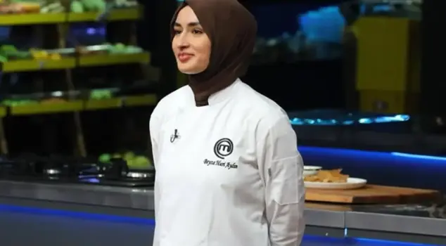 The similarities between MasterChef Beyza and her sister caught attention.