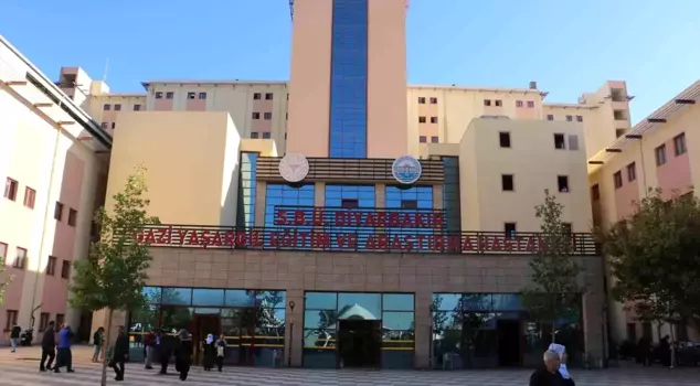 In Diyarbakır, 3 people, including 1 doctor, were arrested on charges of 'knife money'.