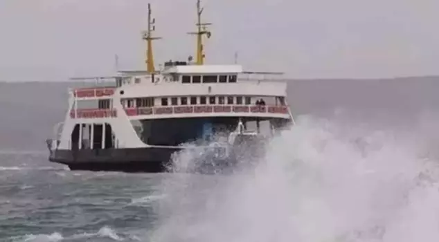 The ferry services in Çanakkale have been canceled.