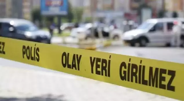 A 4-year-old child died in Giresun after being struck by a piece of construction formwork.