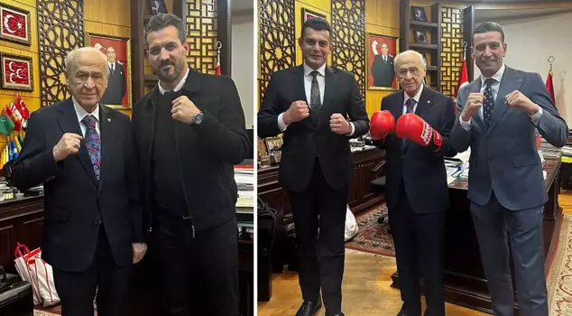 The MHP leader Bahçeli has taken his guard! He posed with boxing gloves.