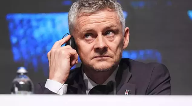 The signing ceremony made headlines: Solskjaer's striking response to the question about chaos in Turkish football.