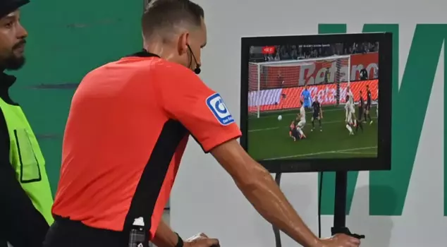 A bombshell development in the world of football: VAR is being abolished in one country.