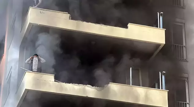 Fire at a 9-story hotel construction site in Antalya! Workers are trapped.