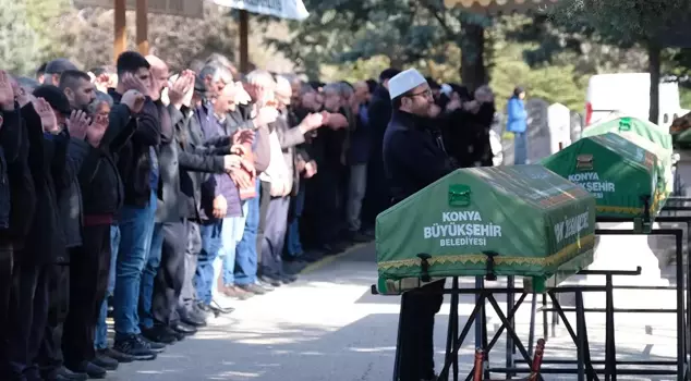 The killer and the victims were buried side by side.