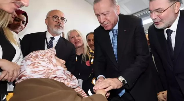 Erdoğan's words to Aunt Gülsüm were touching: They say she has no children, but I am here.