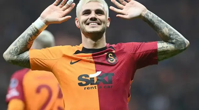 Icardi returned to Istanbul, and everyone looked at the beauty beside him.