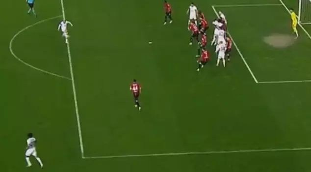 Everyone is discussing this: Is there an offside in Ahmed Kutucu's goal, or isn't there?