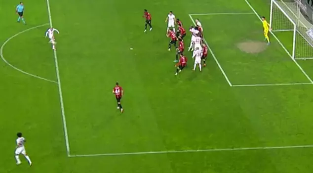 Is there an offside in Ahmed Kutucu's goal? Famous commentators answered without hesitation.