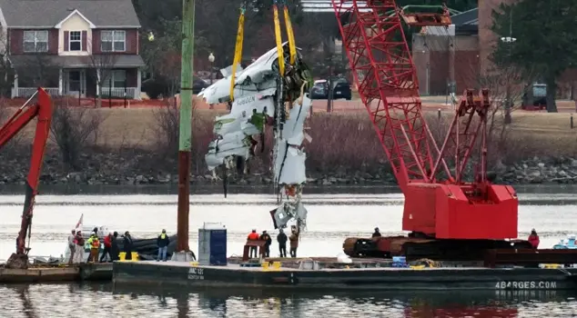 The remains of the victims who lost their lives in the plane crash that shook the United States have been recovered from the water.