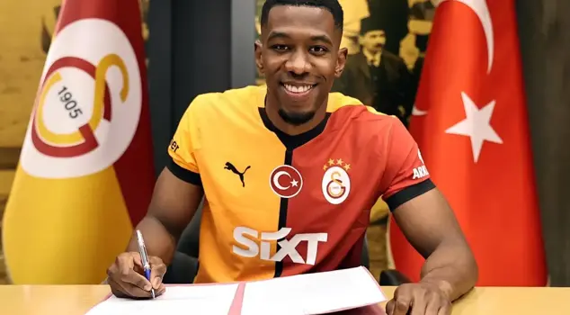 Galatasaray has signed Carlos Cuesta.