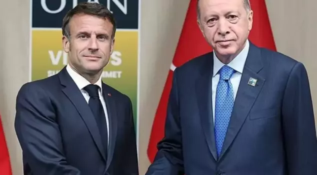 Critical Syria Meeting Between President Erdoğan and Macron