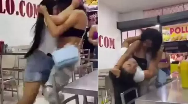 The fight between two women over a chicken thigh has become a trending topic on social media.