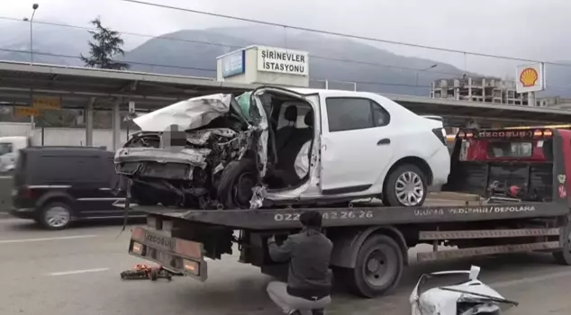 A car that lost control crashed into a metro station in Bursa: The driver lost their life.