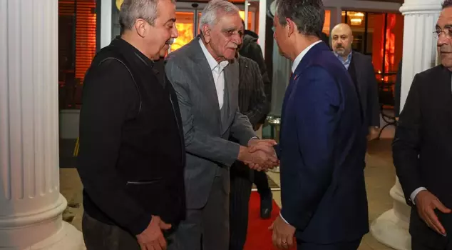 The CHP Chairman Özgür Özel visited Ahmet Türk.