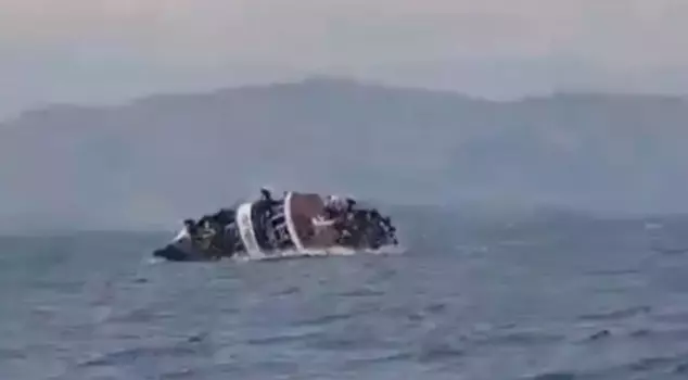 The claim that a passenger ship carrying tourists in Turkey sank has been proven false.