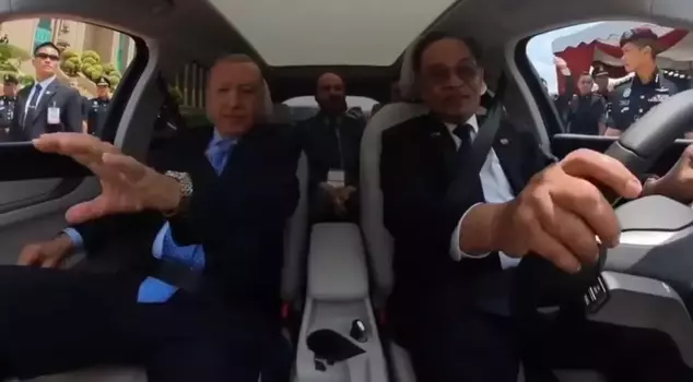 The dialogue between President Erdoğan and the Prime Minister of Malaysia inside the Togg is legendary.