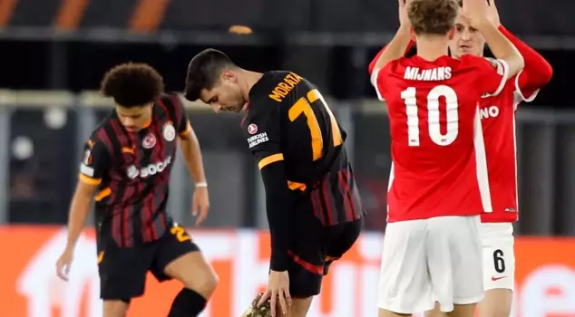 Galatasaray lost 4-1 to AZ Alkmaar away.