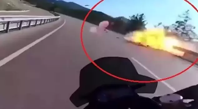 The motorcycle accident in which the police officer lost his life is captured on helmet camera: He went on Friday.