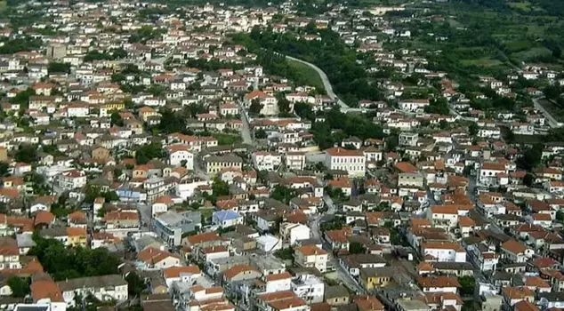 Yunanistan bu köylere yerleşenlere 380 bin TL ödeyecek. 

ترجمة: ستدفع اليونان 380 ألف ليرة تركية للمستوطنين في هذه القرى.