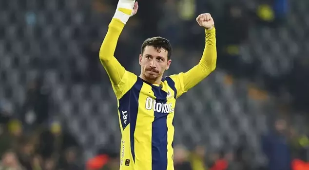 His mother commented on Mert Hakan's post, and her response will drive Galatasaray fans crazy.