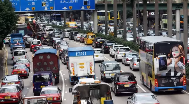 He became a millionaire thanks to the license plate he bought without thinking.