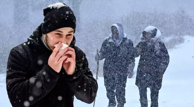 Snow is falling heavily in Istanbul! The snow depth will reach 40 centimeters.