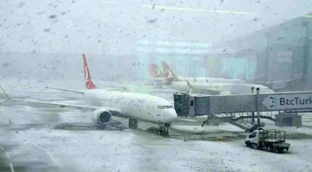 Flights were canceled at Istanbul Airport due to snowfall.